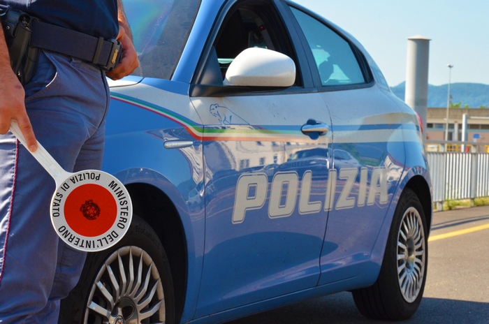 Rapina di lenzuola e cuscini l'Ostello: 42enne svizzero in manette