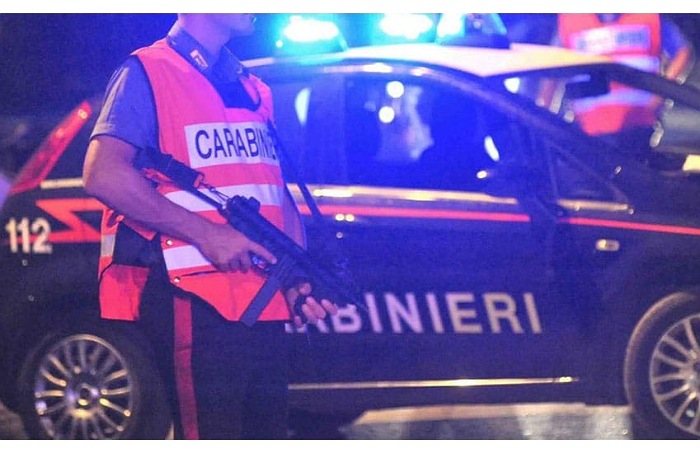 Insulti a sfondo razziale e botte, denunciati tre ventenni