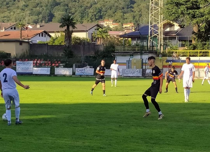 Il Verbania pareggia col Borgosesia: 2-2