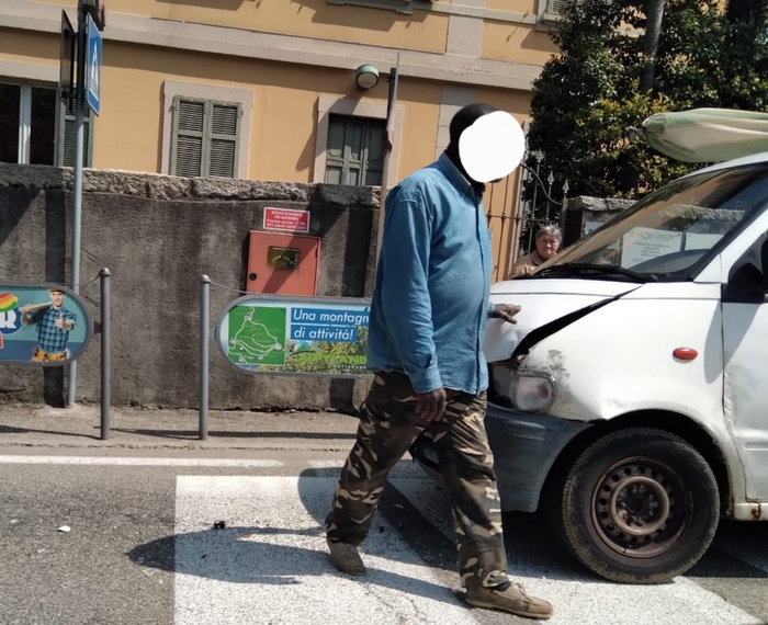 Tamponamento sulla statale 33, due feriti lievi