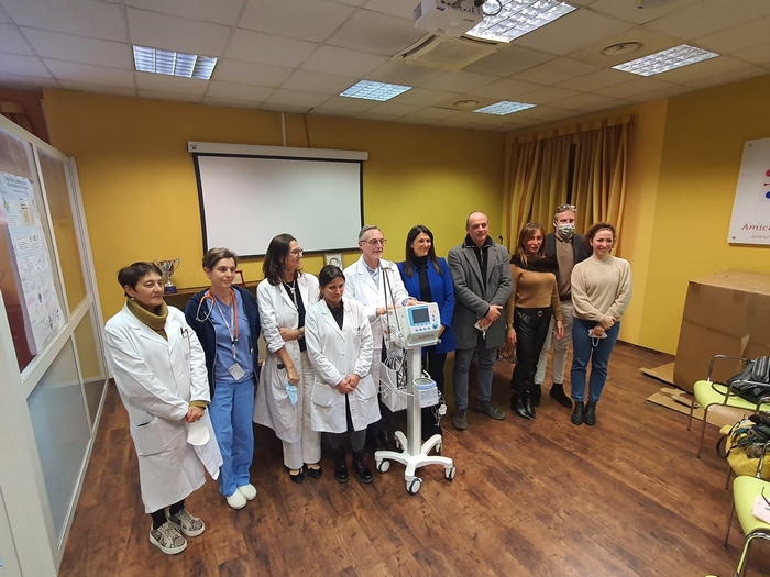 Un respiratore pediatrico in dono all'ospedale di Verbania