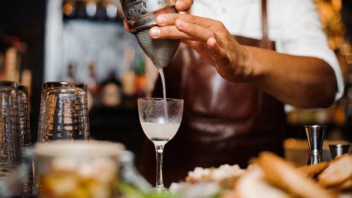 Da disoccupati a bartender: corso di formazione e possibilità di contratto