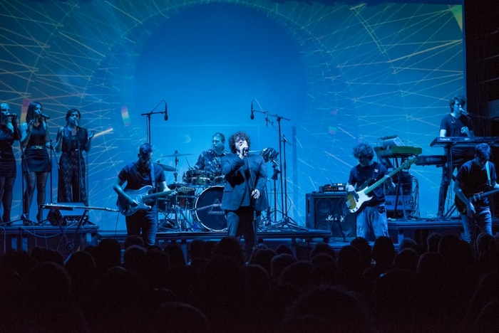 Omaggio teatral-musicale ai Pink FLoyd nel 50° di "The dark side of the moon"