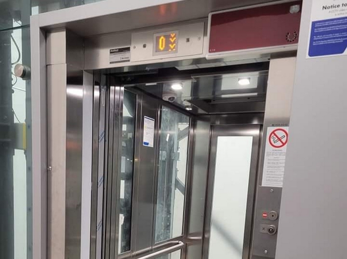 Dopo quasi due anni entra in funzione l’ascensore della stazione