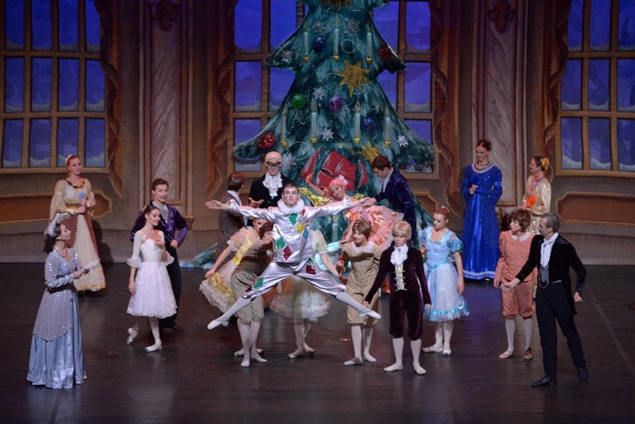 Il Russian classical ballet porta lo Schiaccianoci a Verbania