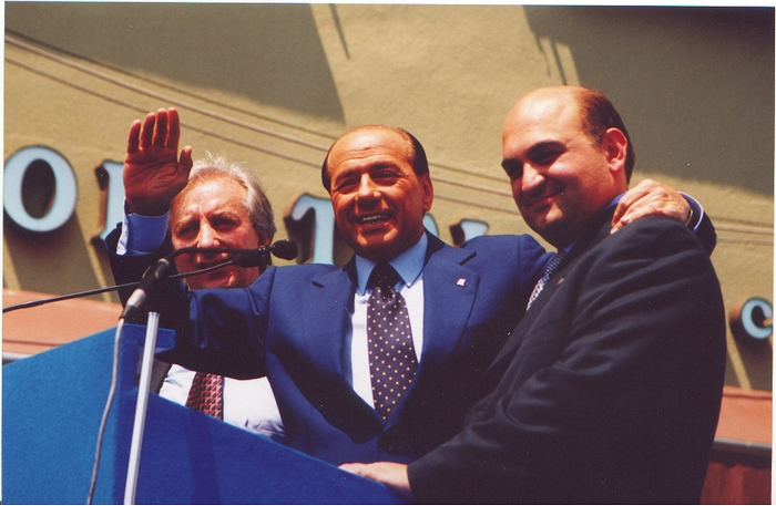 Il Berlusconi del lago: dalla cugina suora alla villa di Lesa, dalle elezioni al G7