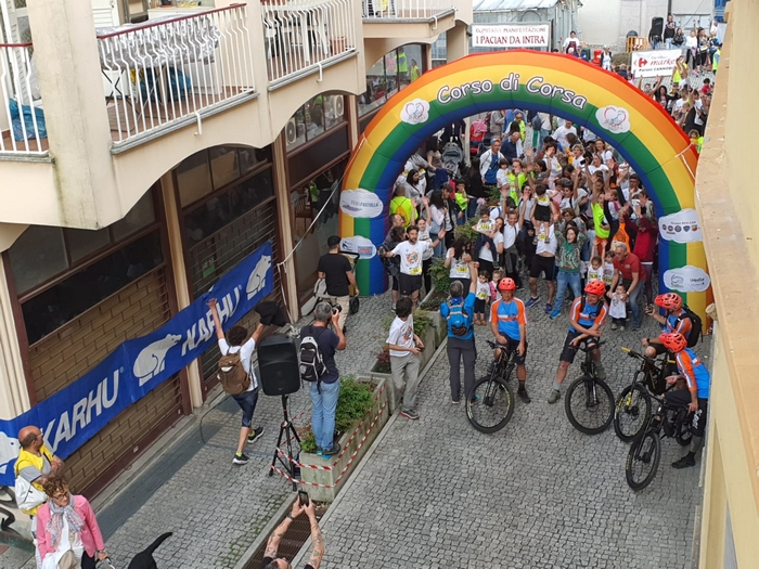 La festa benefica dei 2.200 del Giro delle Contrade