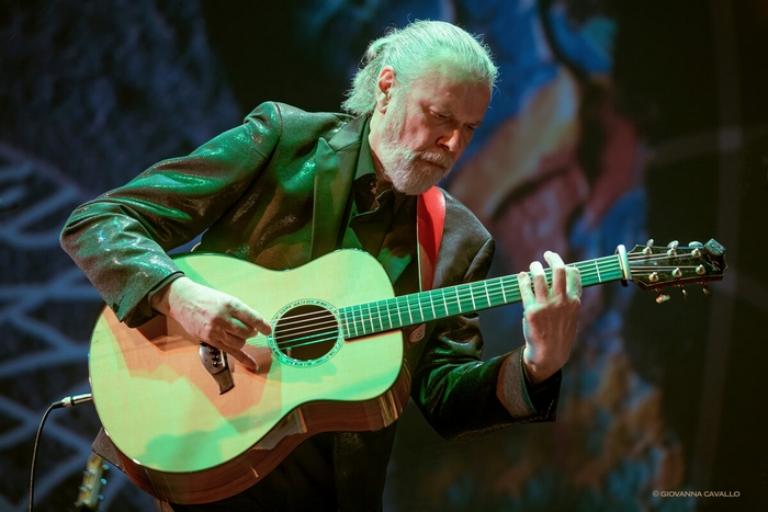La chitarra acustica di Gambetta protagonista sui due laghi