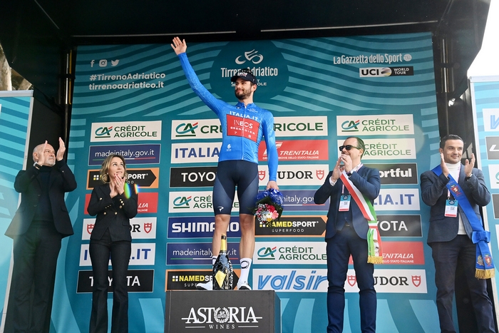 Tirreno-Adriatico, bagarre tra velocisti. E Ganna resta leader