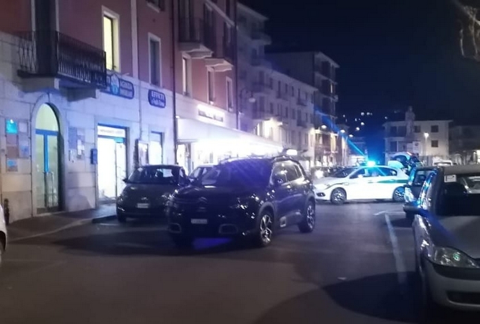 Scontro tra un’auto e un ciclomotore: minorenne in ospedale