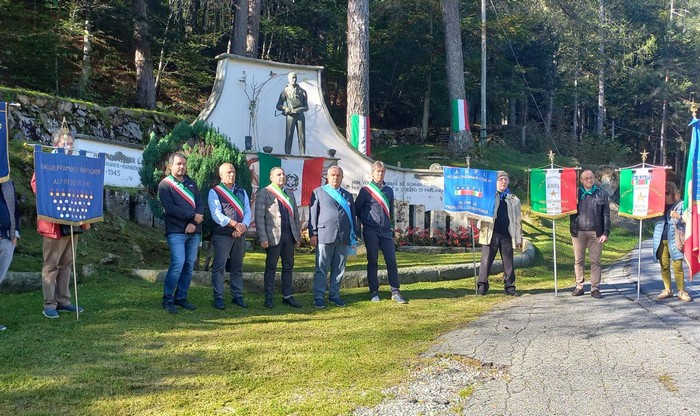 In ricordo dei partigiani caduti al Sasso di Finero (foto)