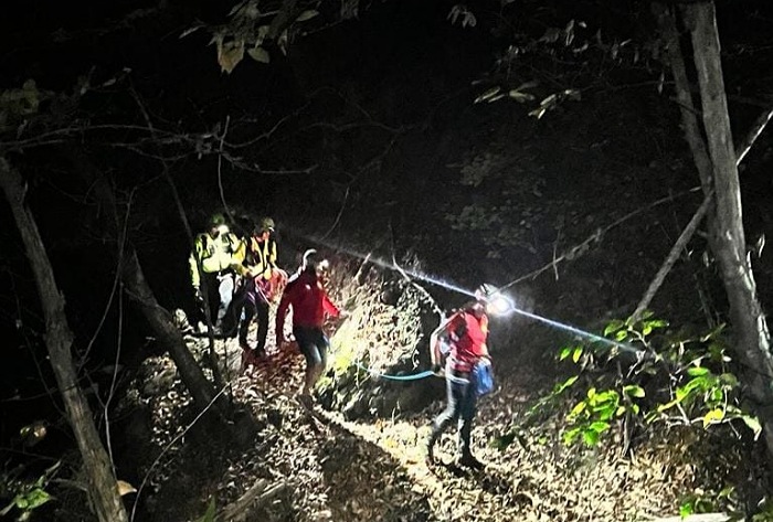 Escursionista inglese si perde nel bosco di notte