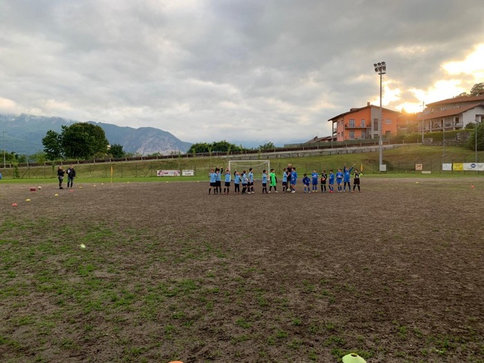 Seicentomila euro per il prato sintetico del campo di Suna