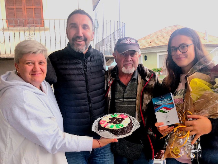 Arola: festa di benvenuto civico per quattro diciottenni 