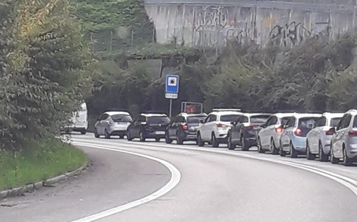Incidente sulla strada dei frontalieri: code e arteria chiusa un’ora