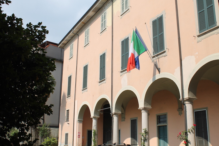 Le antiche insegne della Ruga di Pallanza in mostra all'Archivio di Stato 