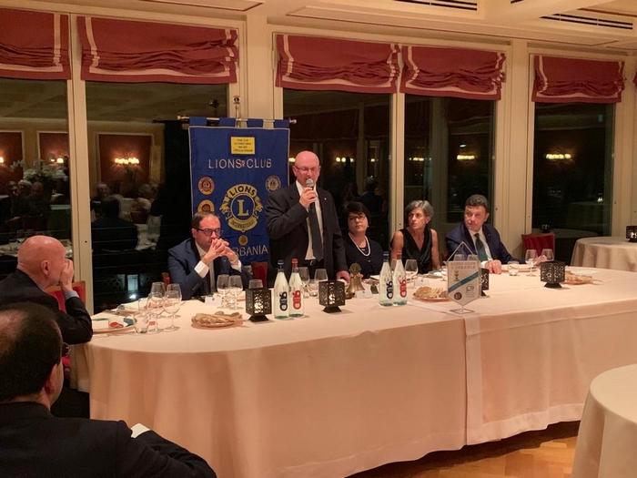 Il pranzo di Natale e il Cenone agli “ultimi” lo paga il Lions