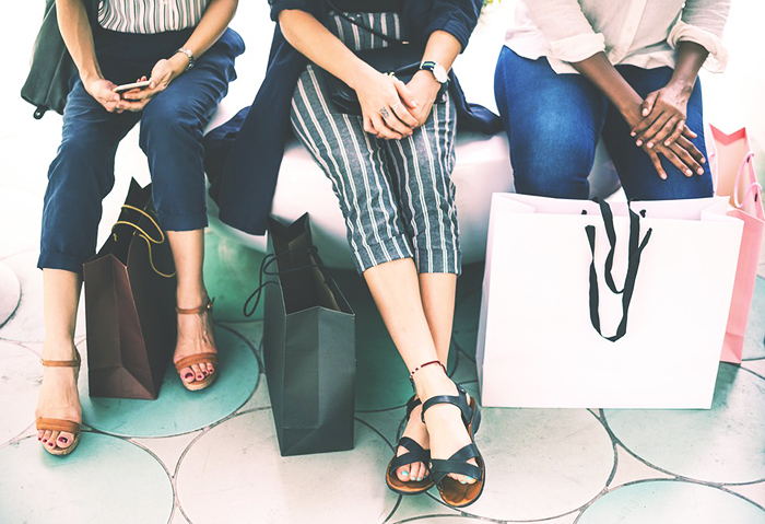 Stanchi dei soliti vestiti? Saldi in arrivo