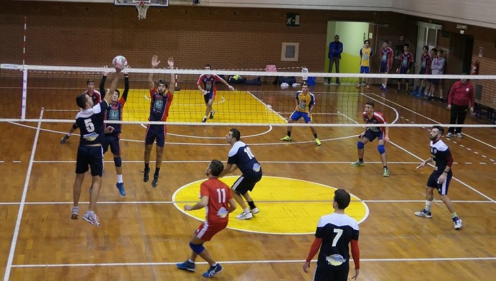 Tie break amaro per il Bistrot 2mila8 Volley Domodossola