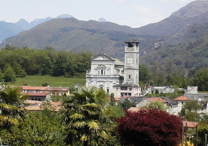 Taglio del nastro per il percorso ciclopedonale a Miasino