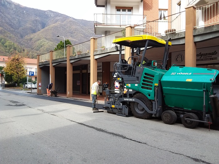Gravellona, iniziati i lavori di riasfaltatura strade