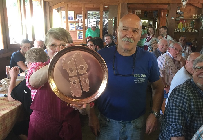 La stagione all'Alpe Loccia, in Valle Strona, premia il "porceddu"