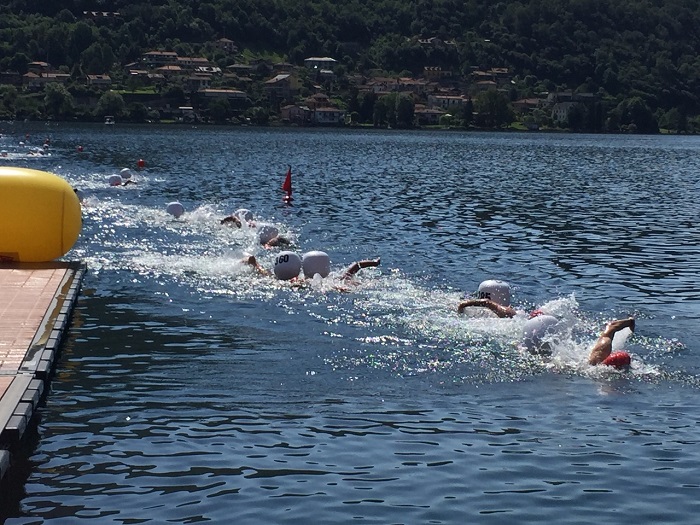 Da Riva a Riva: torna domenica 22 la traversata a nuoto da Bagnella a Borca