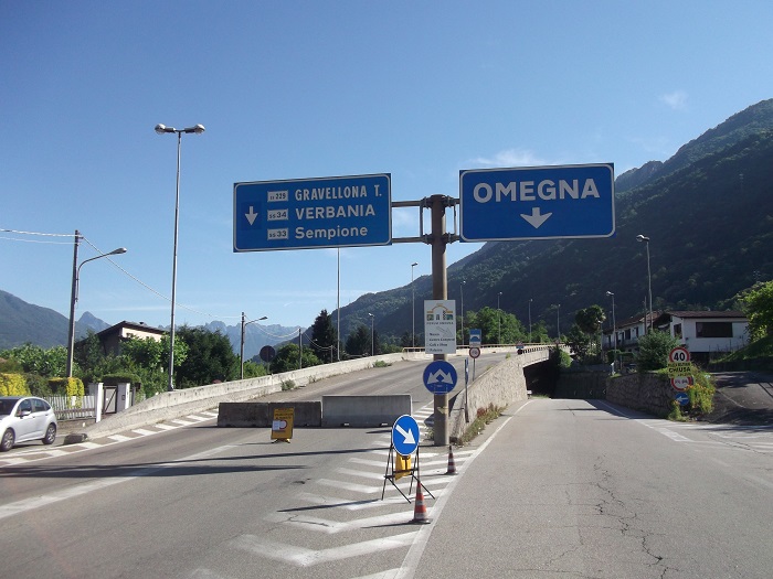 Luigi Songa e Mattia Corbetta preoccupati per la chiusura della galleria di Omegna
