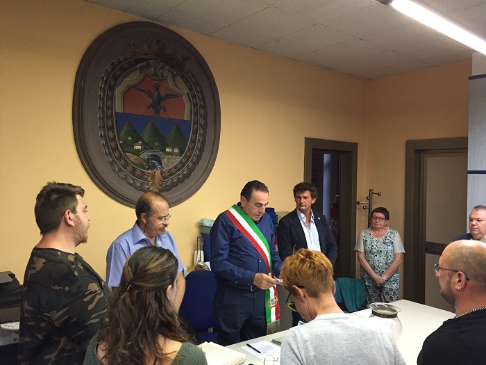 Gian Carlo Ricca si insedia a Cesara giurando fedeltà alla Costituzione