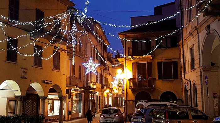 Omegna torna ad augurare Buon Natale a suon di musica, giochi e fuochi d’artificio 