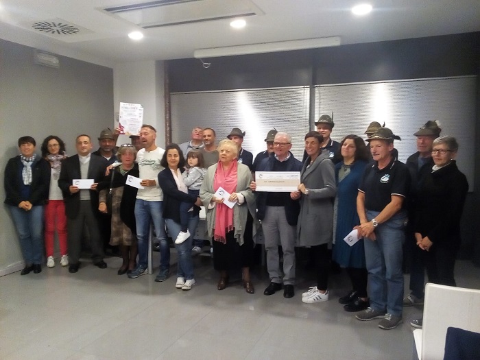 Dagli Alpini di Omegna 2.500 euro in beneficenza ad Enti e Associazioni cittadine