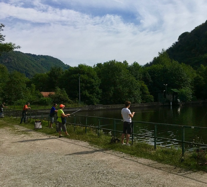 Raccolti 1200 euro con la pescata solidale a Nonio in memoria di Pietro Ciceri