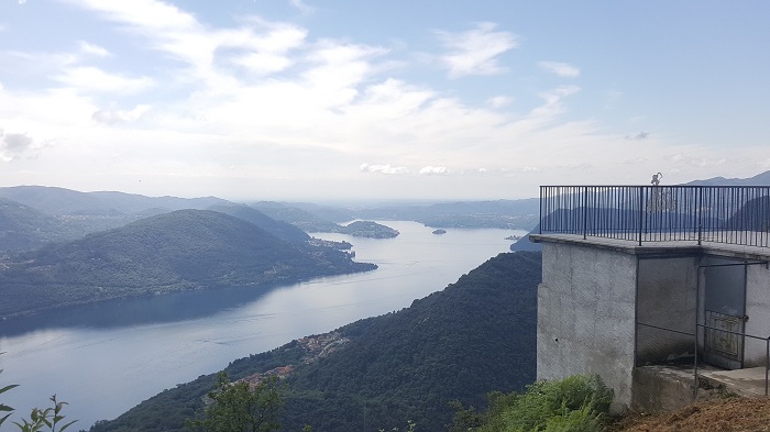 Fiumi di birra al balcone panoramico vista lago d'Orta con "Quarna Bier Fest"