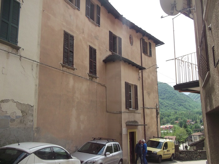 A rischio sgombero, a causa della pioggia, abitazione di 3 famiglie a Cireggio