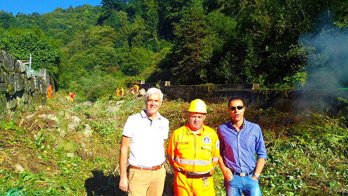 Gli Aib domesi e di Crevola bonificano il rio Deseno a Mocogna: “Ora il rio Bacenetto”