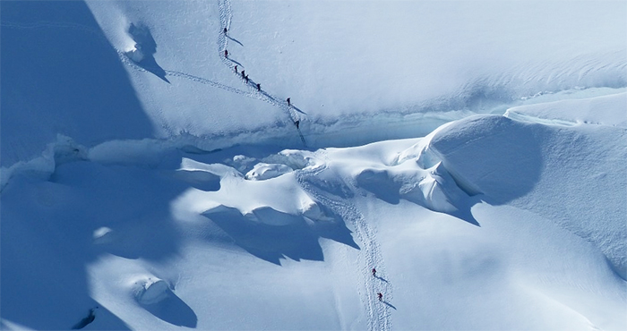 Impossibile recuperare i resti dei tre alpinisti morti sul Monte Rosa, è troppo pericoloso