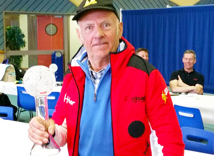 Alberto Corsi, classe 1932, vince l'ottava Coppa del Mondo Master in Slalom Gigante