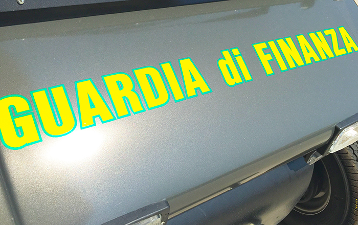 Sono 25 le persone fermate a marzo in dogana con droga dalla Gdf
