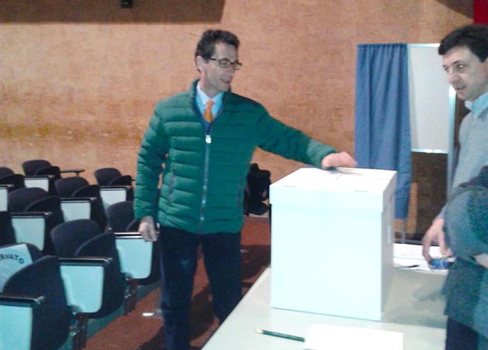 In lista per il Pd solo i “cattriniani”, si chiamano fuori i sostenitori di Andrea Lux: "Tra i 1160 domesi anche i nostri sostenitori"