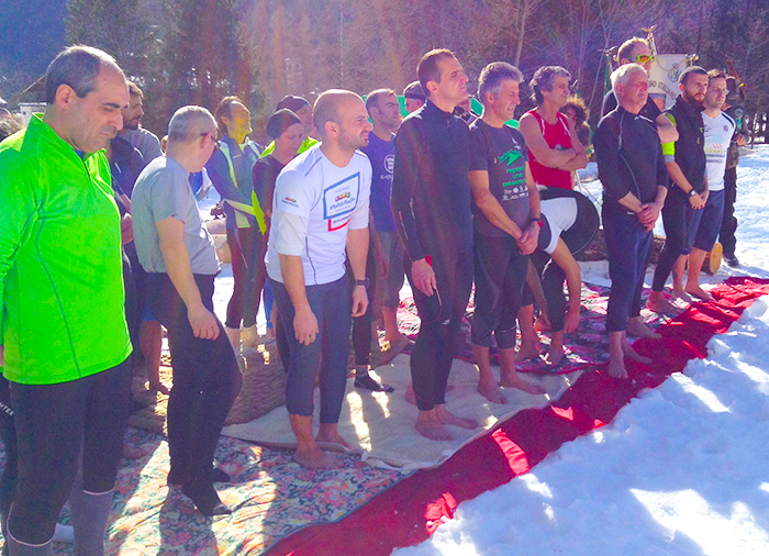 A Macugnaga la “Corsa a piedi nudi sulla neve”, vince Rondinelli