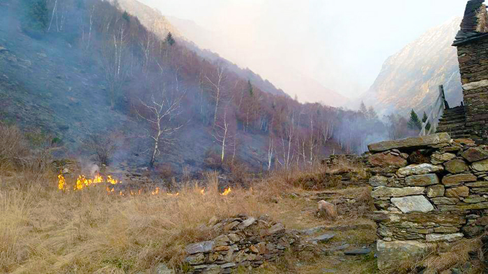 Spento l'incendio in Val Grande, 200 ettari bruciati
