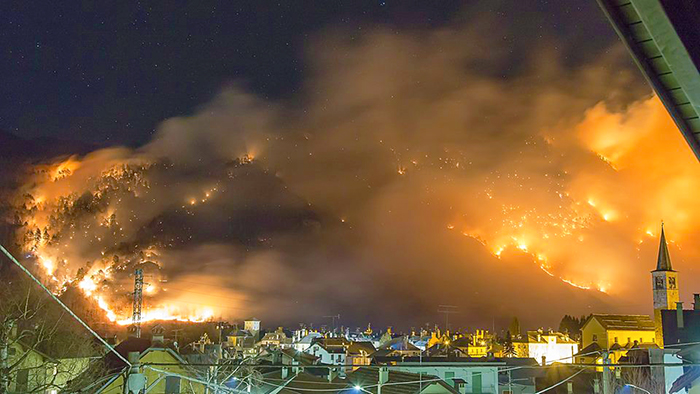 Ad un anno dal devastante incendio la Vigezzo rende omaggio ai Vigili del Fuoco