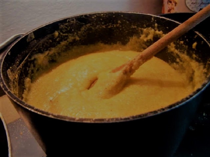 Polenta e tapulone benefico con Aib di Pettenasco