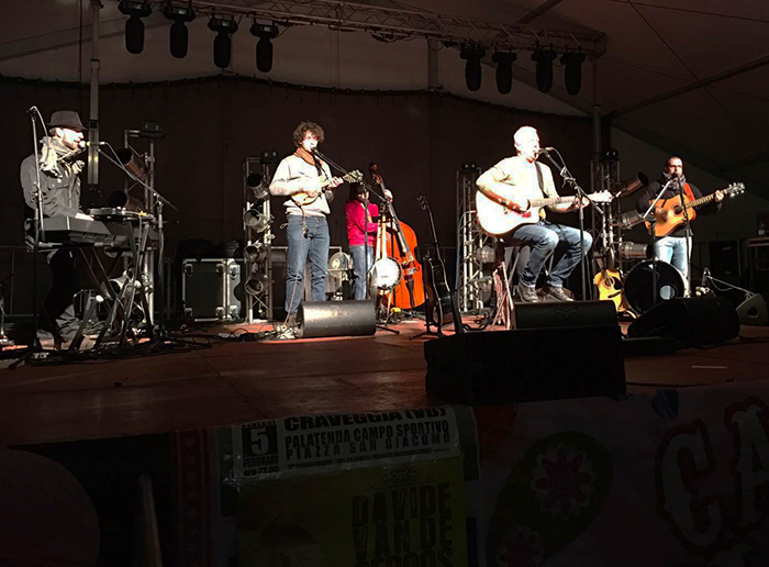 Davide Van De Sfross in concerto a Craveggia: “Finalmente di nuovo in Ossola!”. Videointervista