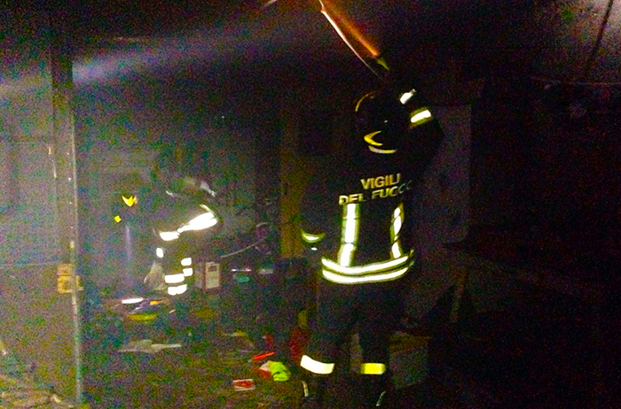 Incendio in una casa di Varzo. Subito domato. Foto