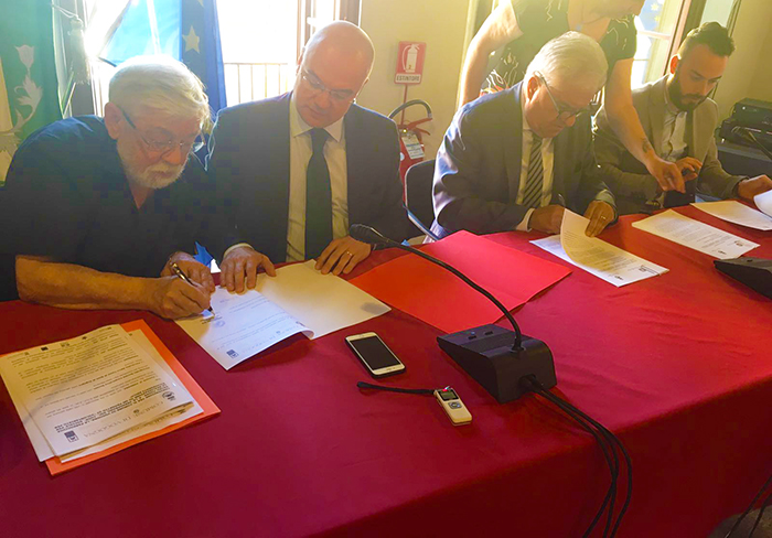 Profughi al lavoro a Vogogna: siglato il progetto di “Volontariato per richiedenti asilo”