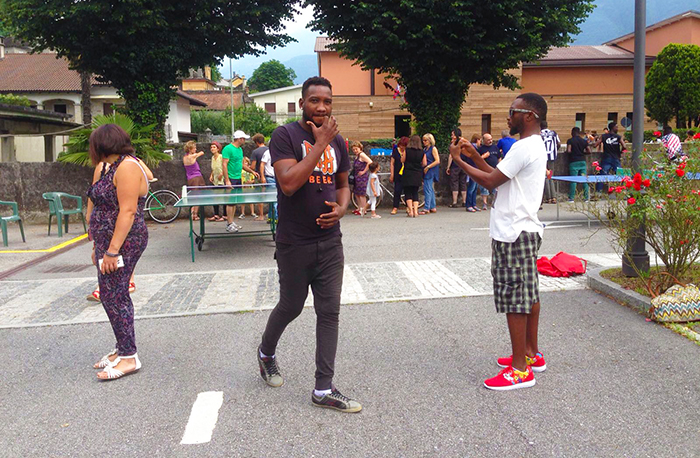 A Vogogna la Festa di Benvenuto ai migranti. Video