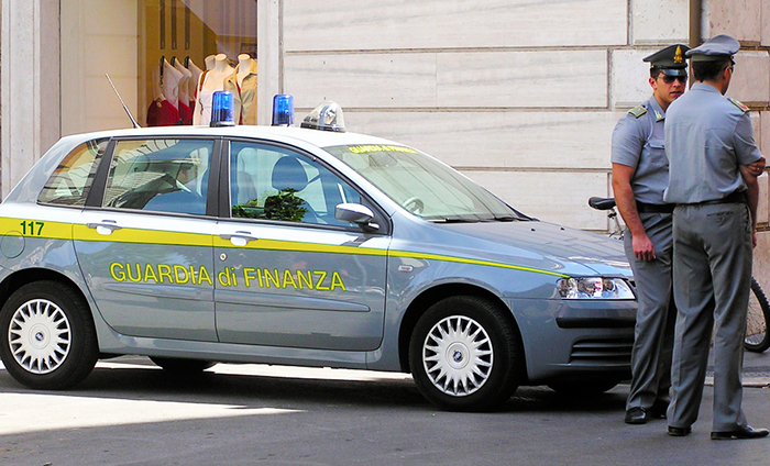 Guardia di Finanza: ad aprile 30 segnalati per possesso di 88 grammi di droga