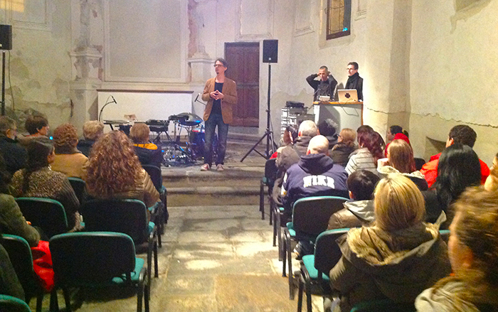 Affascinante concerto a Masera promosso dall'associazione Tracaneelupo. Videointervista