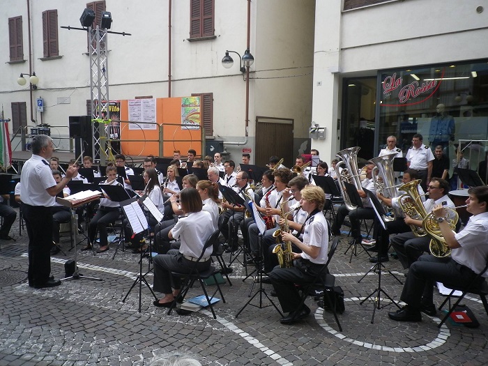 La Nuova Filarmonica Omegnese festeggia Santa Cecilia